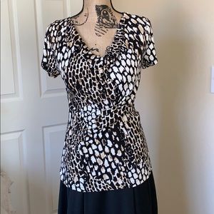 Calvin Klein NWOT Multicolor top. Black cream tan.